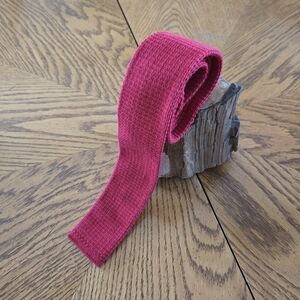 The American Edition Knit Tie Red